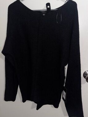 Cyrus Black Ribbed Crew Neck Sweater